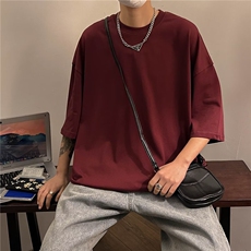 酒红色
