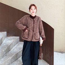 小香风撞色包边皮毛一体羊羔毛外套女秋冬2025新款设计感绝美棉服，女装短外套，2C325