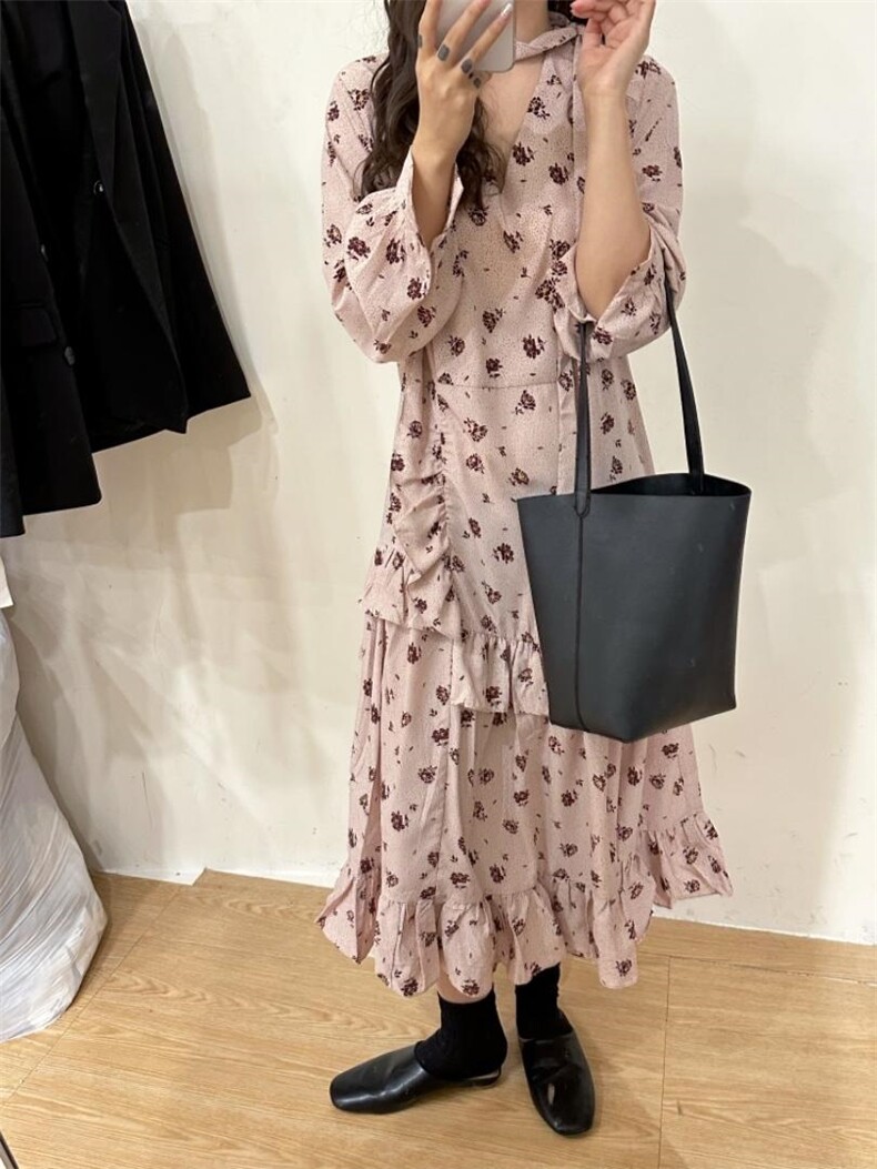 韩版花色连衣裙，女装连衣裙，唇蔻