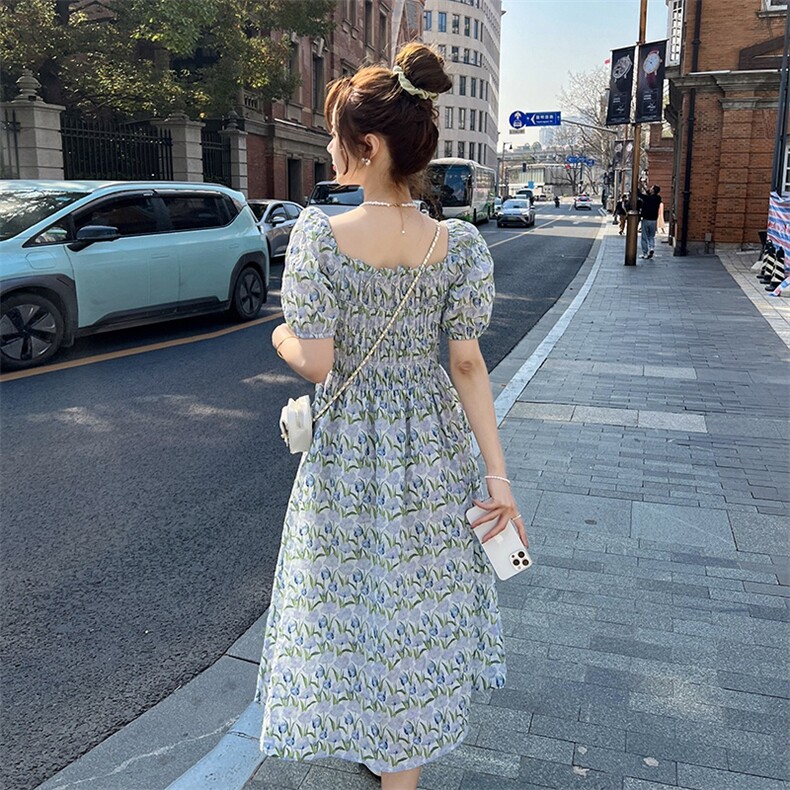 《48H发》气质方领灯笼袖碎花连衣裙,女装连衣裙,凯芙莉服饰