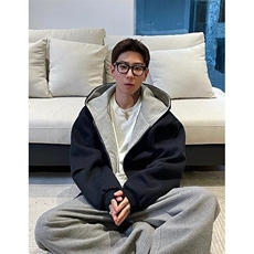 黑色