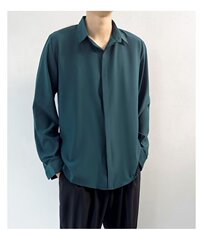 墨绿色