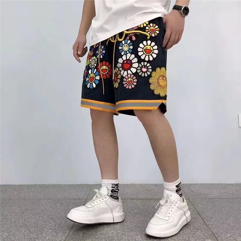 2025新品设计感裤子小众刺绣金线太阳花短裤男夏季宽松休闲短分裤图片