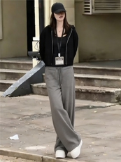 高级感休闲运动套装女秋季款短款卫衣内搭黑色背心阔腿长裤三件套，女装套装/套裙，江南