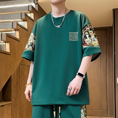 绿色