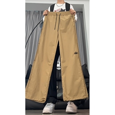 卡其色