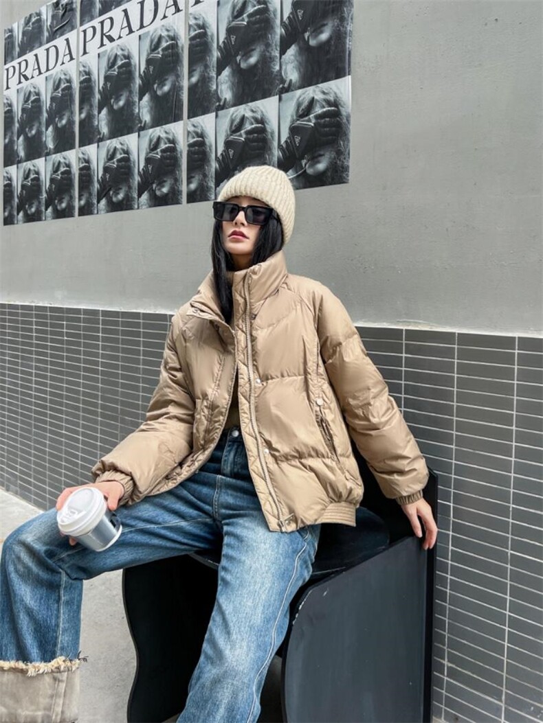 90白鸭绒，时尚羽绒服，女装羽绒服，佳伶百色