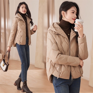 时尚百搭修身显瘦连帽羽绒服女冬季新款保暖外套图片