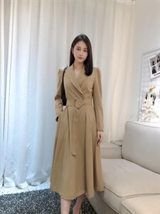 DINO BlENS/秋款上新 定制星空面料风衣裙,女装风衣,迪诺比亚