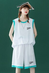 浅紫色