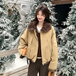现货：冬季新款时尚保暖设计感两面穿加绒加厚毛毛领派克服外套图片