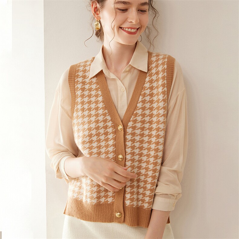 千鸟格~baby小山羊绒开衫马甲女v领宽松外搭无袖毛衣针织坎肩马夹，女装马甲，暖凌绒