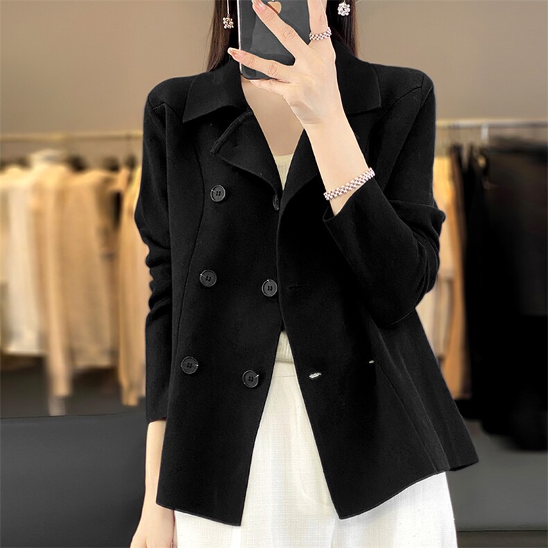 时髦高级感针织西服外套女2024春装欧货显瘦双排扣休闲上衣外搭,女装短外套,佳绒包芯纱店