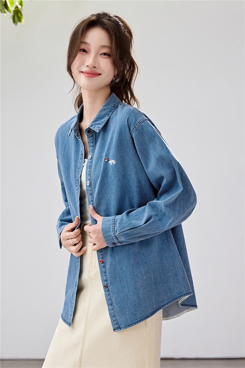 韩系松弛感牛仔衬衫女2026春款刺绣彩扣叠穿百搭长袖上衣宽松显瘦,女装衬衫,艾米