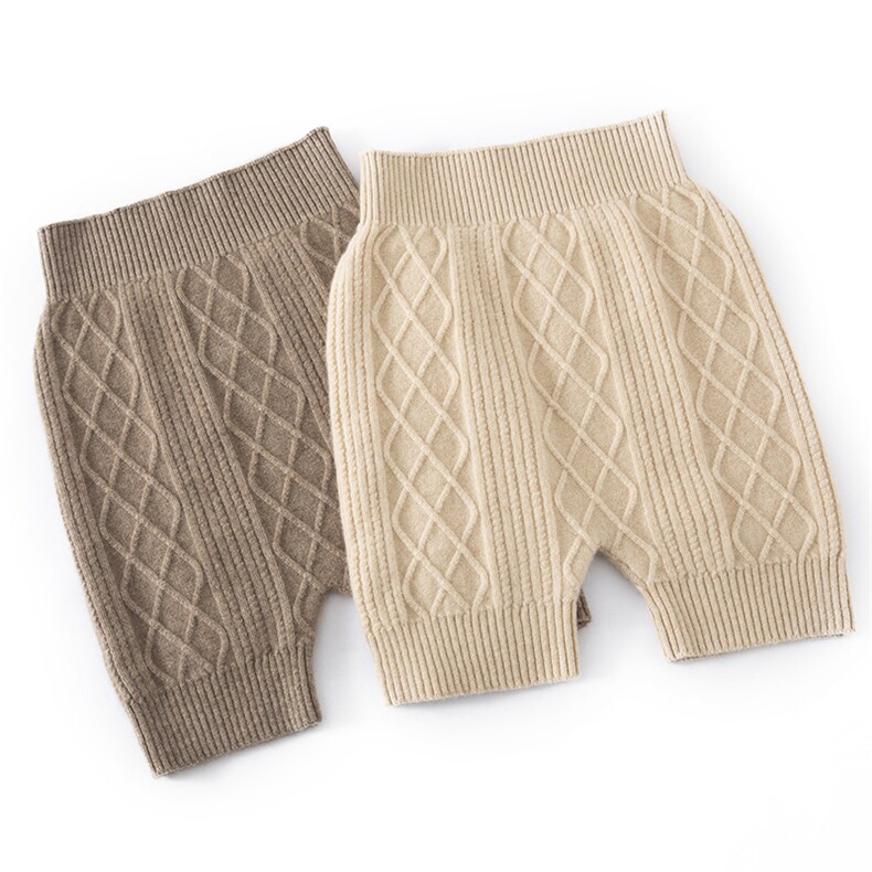 2024年秋季百搭直筒型时尚气质纯色暖宫短裤，女装短裤/热裤，戎咖羊绒