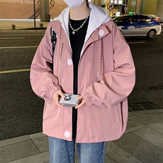 粉红色