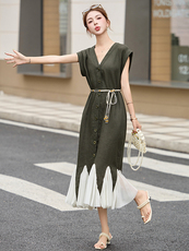 法式高级松弛感V领咖色棉麻连衣裙女夏超火好看减龄慵懒鱼尾长裙，女装连衣裙，玖莱伊