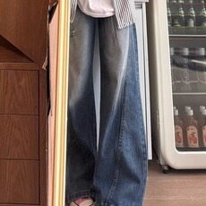 深蓝色