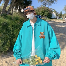 湖蓝色
