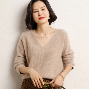 2025年秋季新款百搭女士七针V领元宝针图片