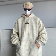 米白色