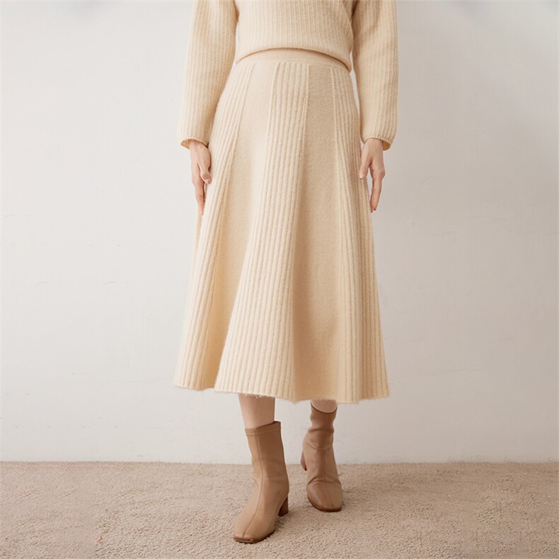 显瘦轻奢山羊绒针织半身裙气质百搭百褶裙子女2025秋冬新遮肉长裙，女装半身裙，雪山红莲