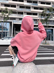 半拉链加绒卫衣图片