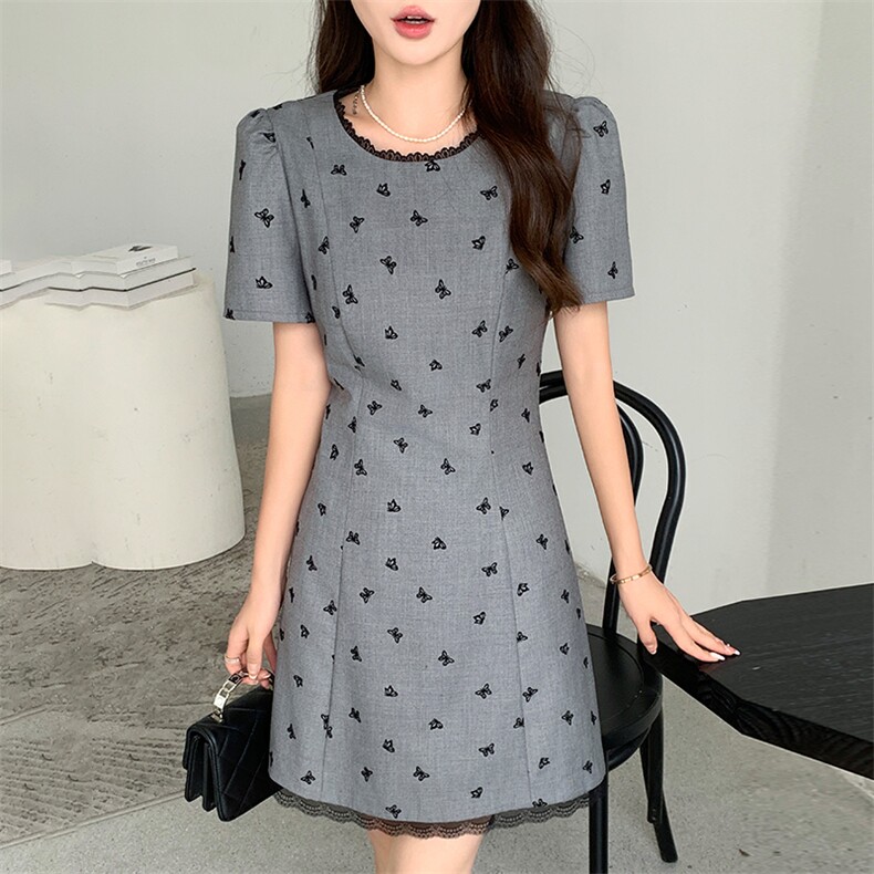 2024年夏季新款圆领花边收腰显瘦时尚连衣裙,女装连衣裙,心心服饰