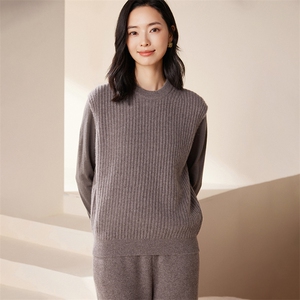 纯山羊绒马甲女圆领宽松潮流针织背心秋冬保暖无袖加厚马甲图片