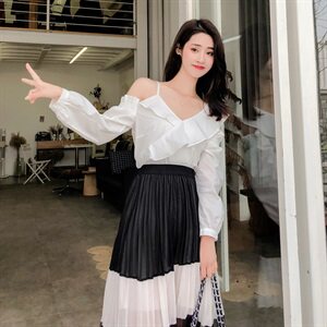 现货 明星同款荷叶边细肩带V领不规则INS风白衬衫图片