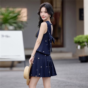 后背镂空蝴蝶结马甲百褶裙套装女2025夏季小香风背心短裙子两件套图片