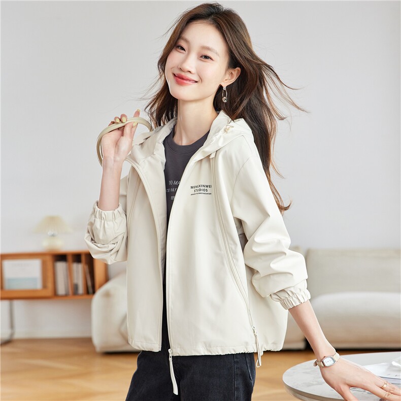 时尚拉链休闲连帽短外套女2025秋季新款宽松百搭显瘦工装夹克上衣，女装短外套，慕咨