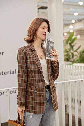 格子西装，女装西装，一家人