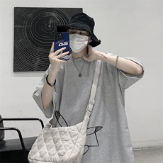 灰色