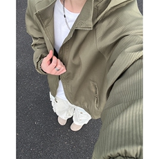 军绿色