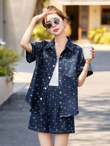 休闲复古印花牛仔套装女2025夏季新款短袖衬衫洋气减龄短裤两件套图片