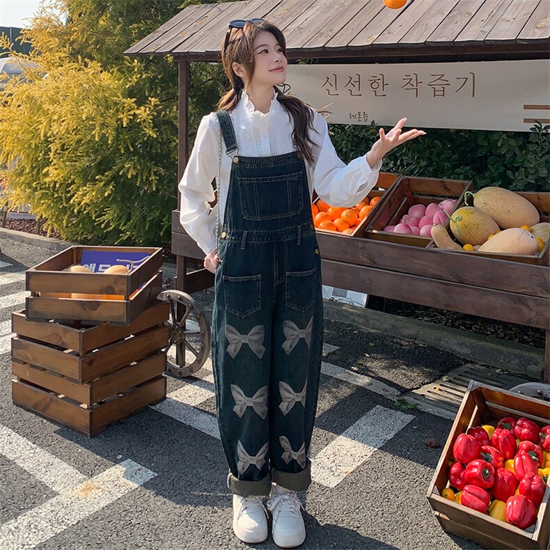 超好看蝴蝶结印花牛仔背带裤2025春季新款休闲减龄显瘦穿搭一整套,女装套装/套裙,含赞