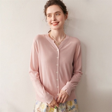 精纺100%精纺羊毛开衫女纯色圆领长袖毛衣2025新款针织外套，女装针织衫/毛衣，朵沐纯羊绒