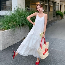 白色甜美蕾丝花边吊带裙女2025新款夏季法式淡人绝美温柔风蛋糕裙，女装连衣裙，2C239