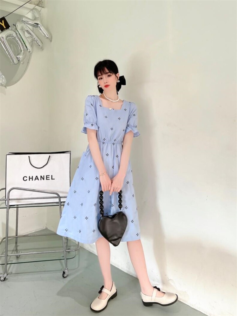 提花面料连衣裙，女装连衣裙，英利伊人