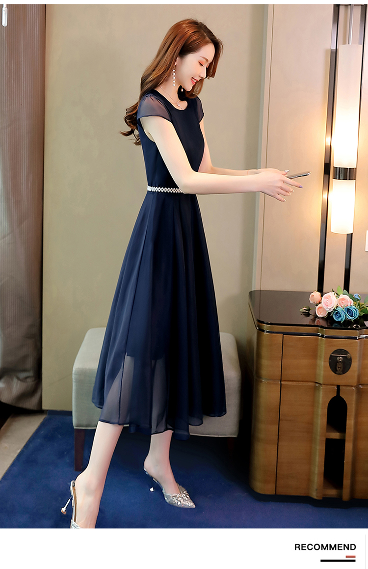 Abito attillato tinta unita in stile fata estate 2024 con cintura in vita_voghion.com