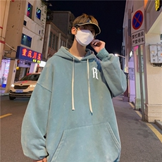 豆绿色