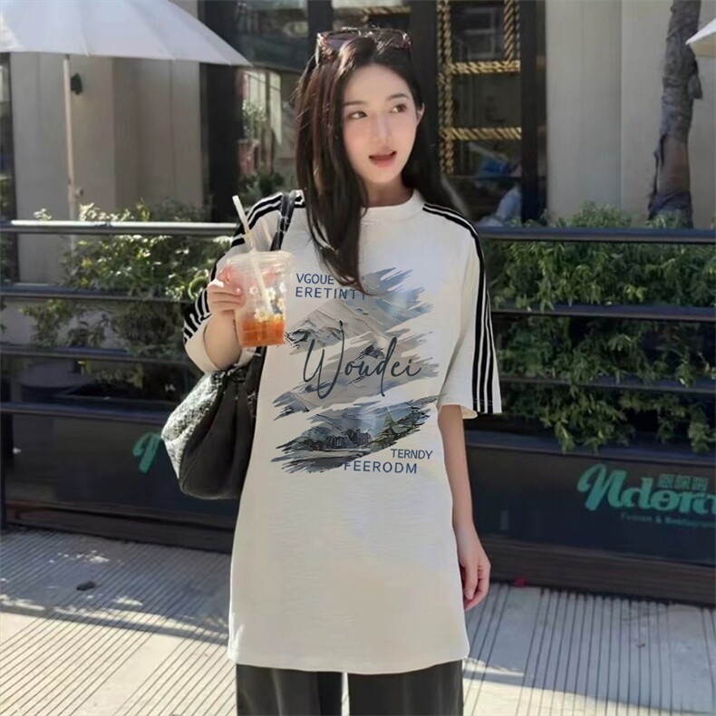抖音得物品质二开240克宽松纯棉美式潮牌印花三条杠中性风短袖T恤,男装T恤,电商A486