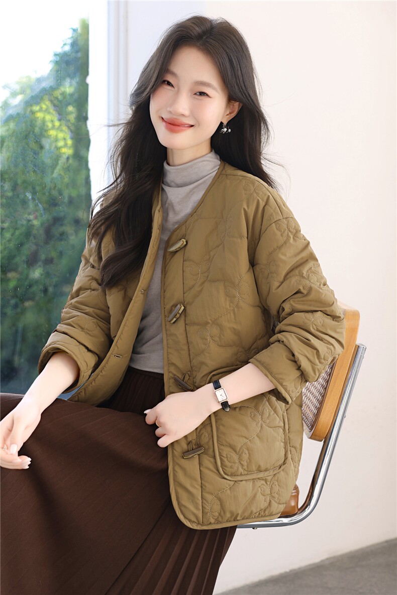 圆领新中式2025牛角扣设计感绗线夹棉棉服外套女冬洋气轻薄小棉袄,女装棉衣/棉服,涵誉