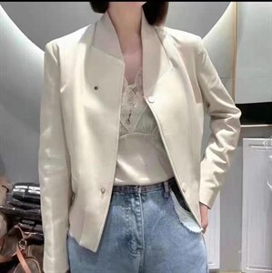 2022秋季新款高级感百搭气质皮衣图片