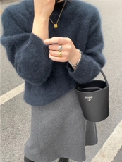 秋冬简约气质纯色圆领保暖减龄毛衣针织打底衫，女装羊毛衫，圣旺供货