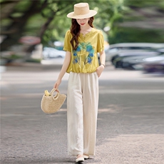 文艺气质休闲减龄套装女2025夏新款时尚印花短袖衬衫阔腿裤两件套，女装套装/套裙，依万里