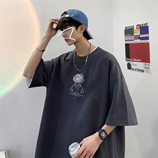 深灰色
