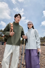 2025百搭时尚简约立领大兜冲锋衣登山衣百搭时尚，女装短外套，衫都服饰