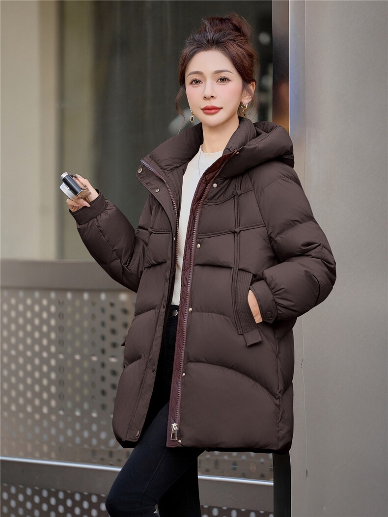 2025新品时尚中长款连帽羽绒服保暖防寒羽绒外套,女装羽绒服,余墨